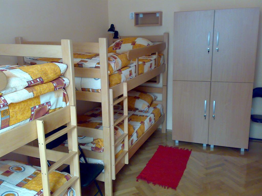 Hostel M Белград Стая снимка