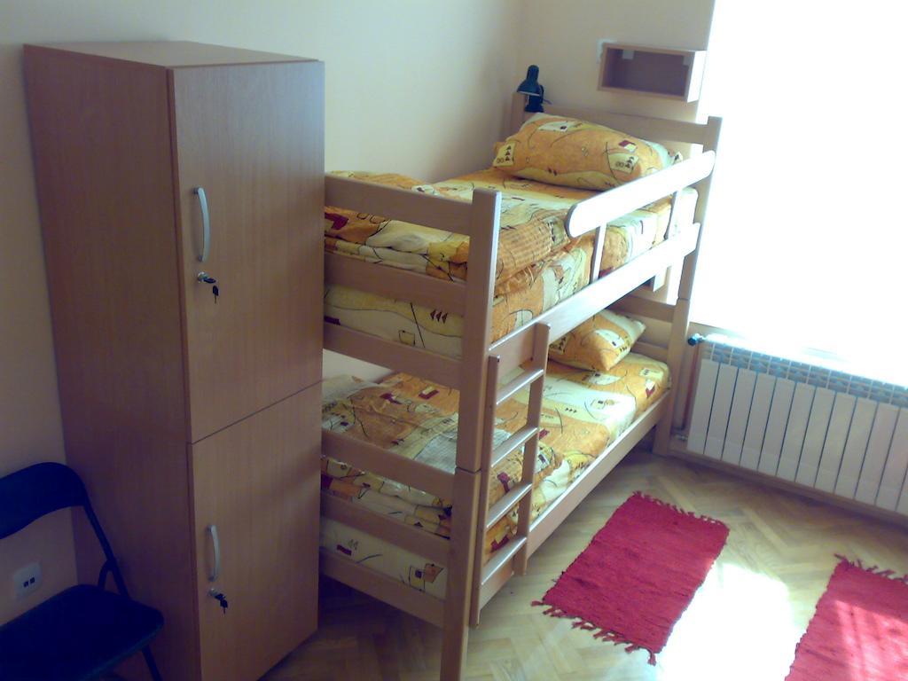 Hostel M Белград Стая снимка